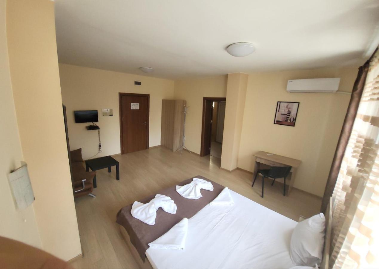 Twain Apart&rooms Hotel apartamentowy 3*